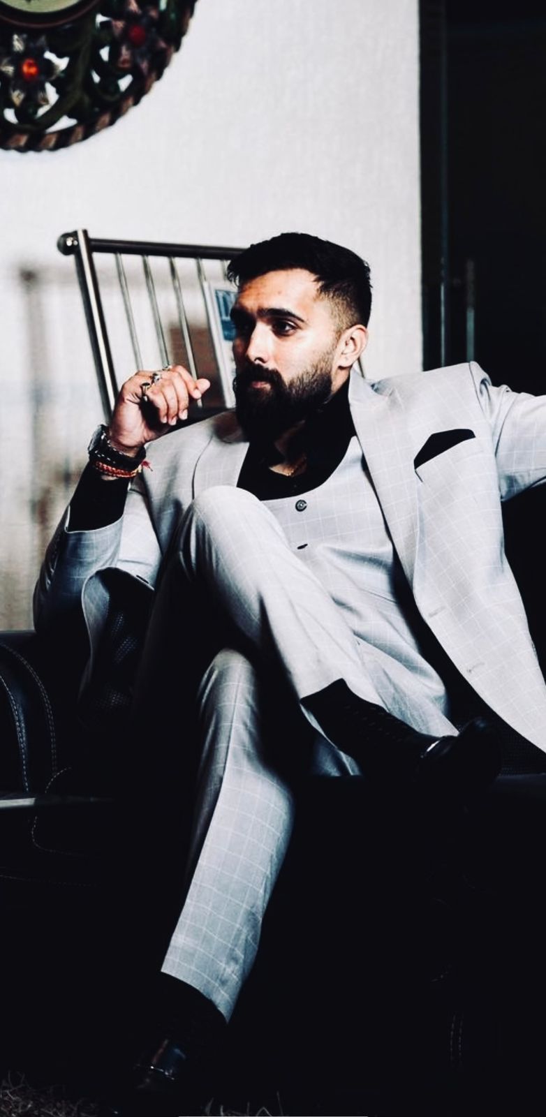 Actor Samraat, Samraat